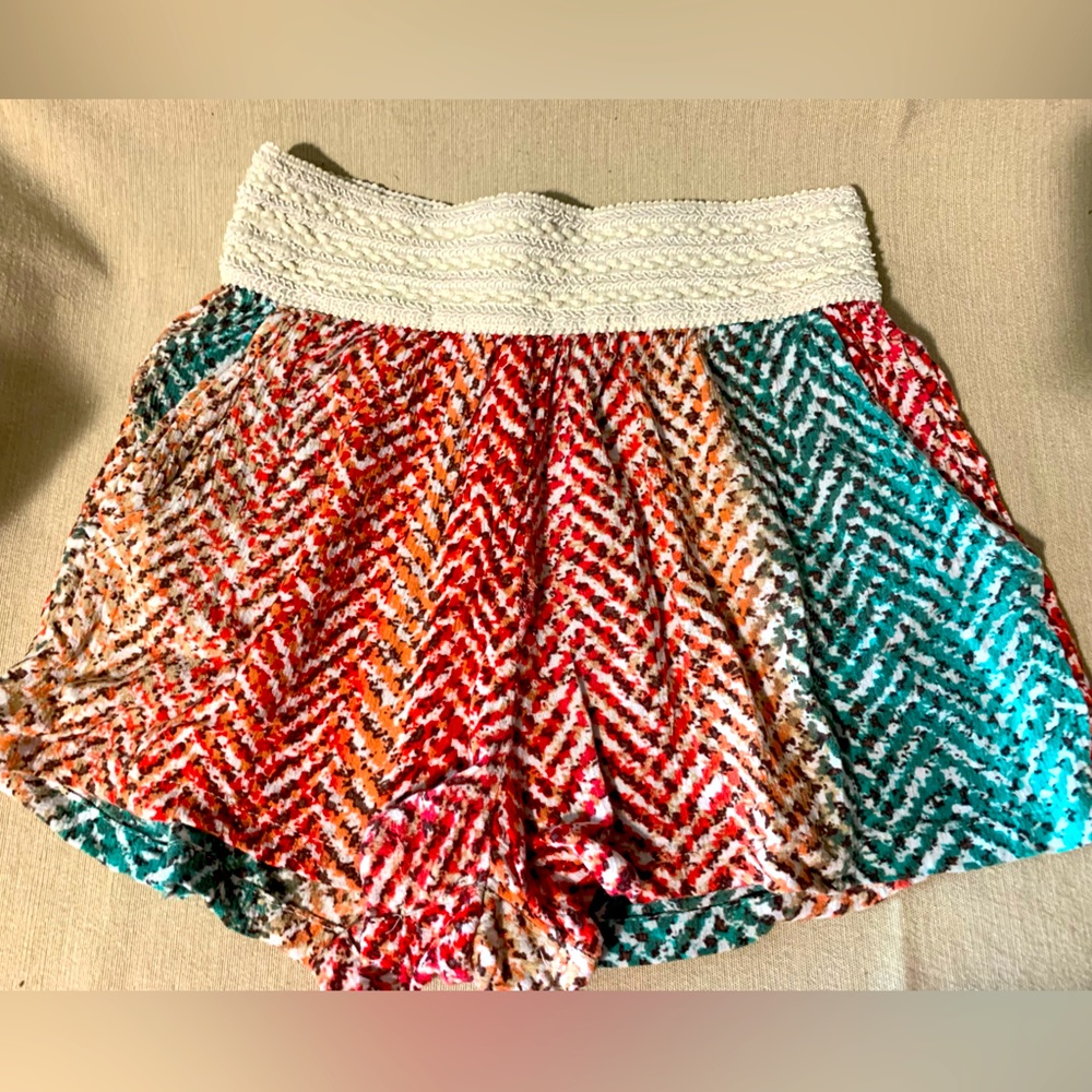Joe B Colorful Printed Shorts with Lace Waistband Sz Small